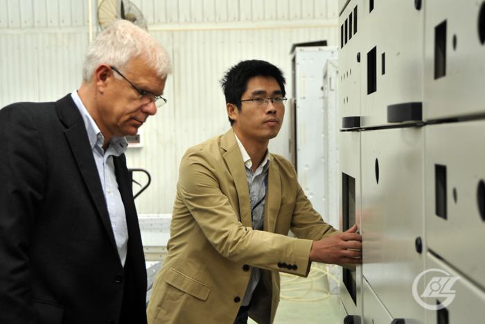 工厂2-700.jpg 工厂2-700.jpg