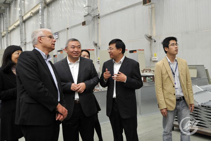 工厂-谢正新700.jpg 工厂-谢正新700.jpg