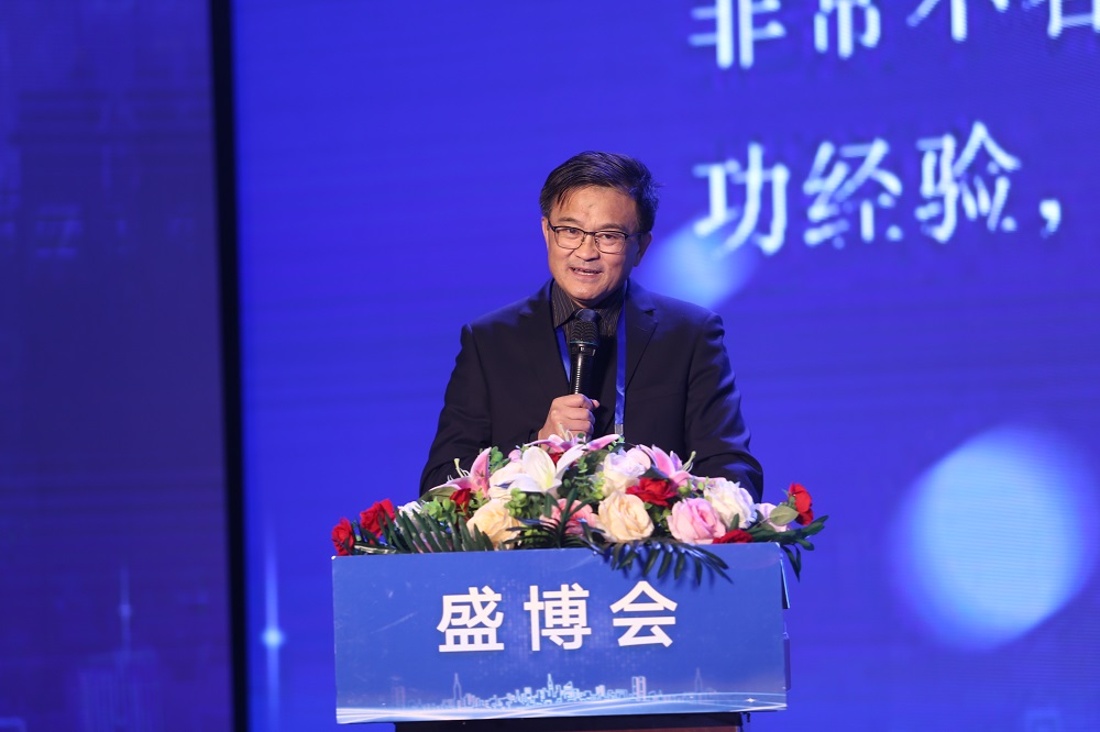 1578277438312943.jpg 廖剑桥教授.JPG